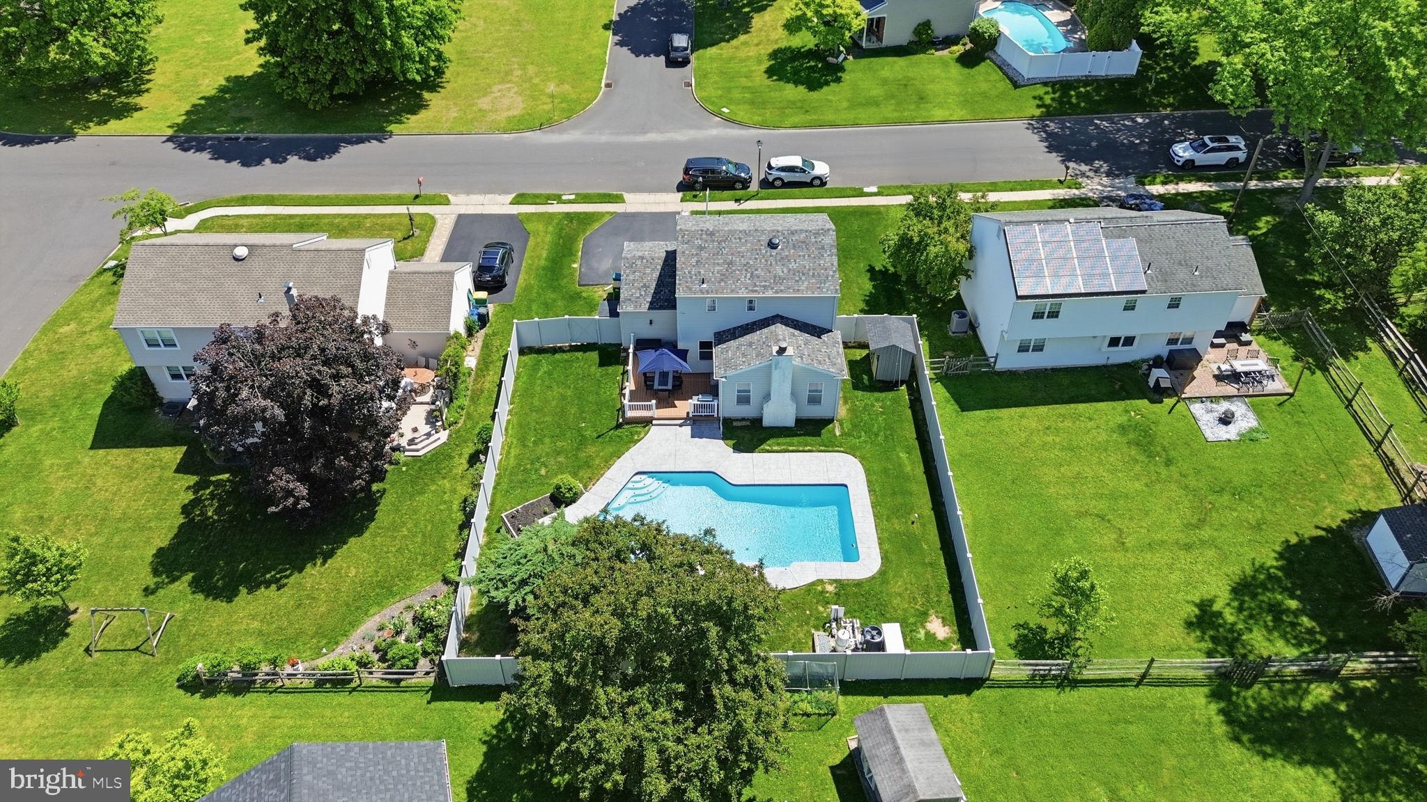 STURBRIDGE - Residential