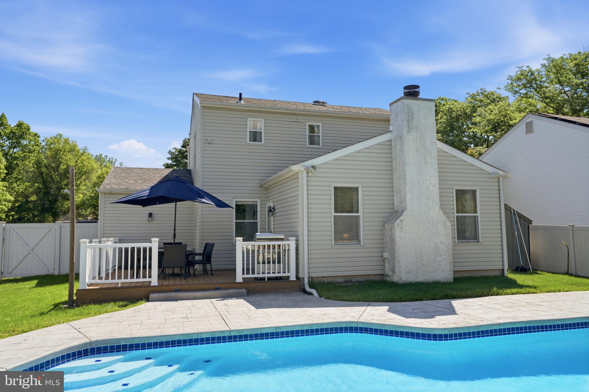 STURBRIDGE - Residential
