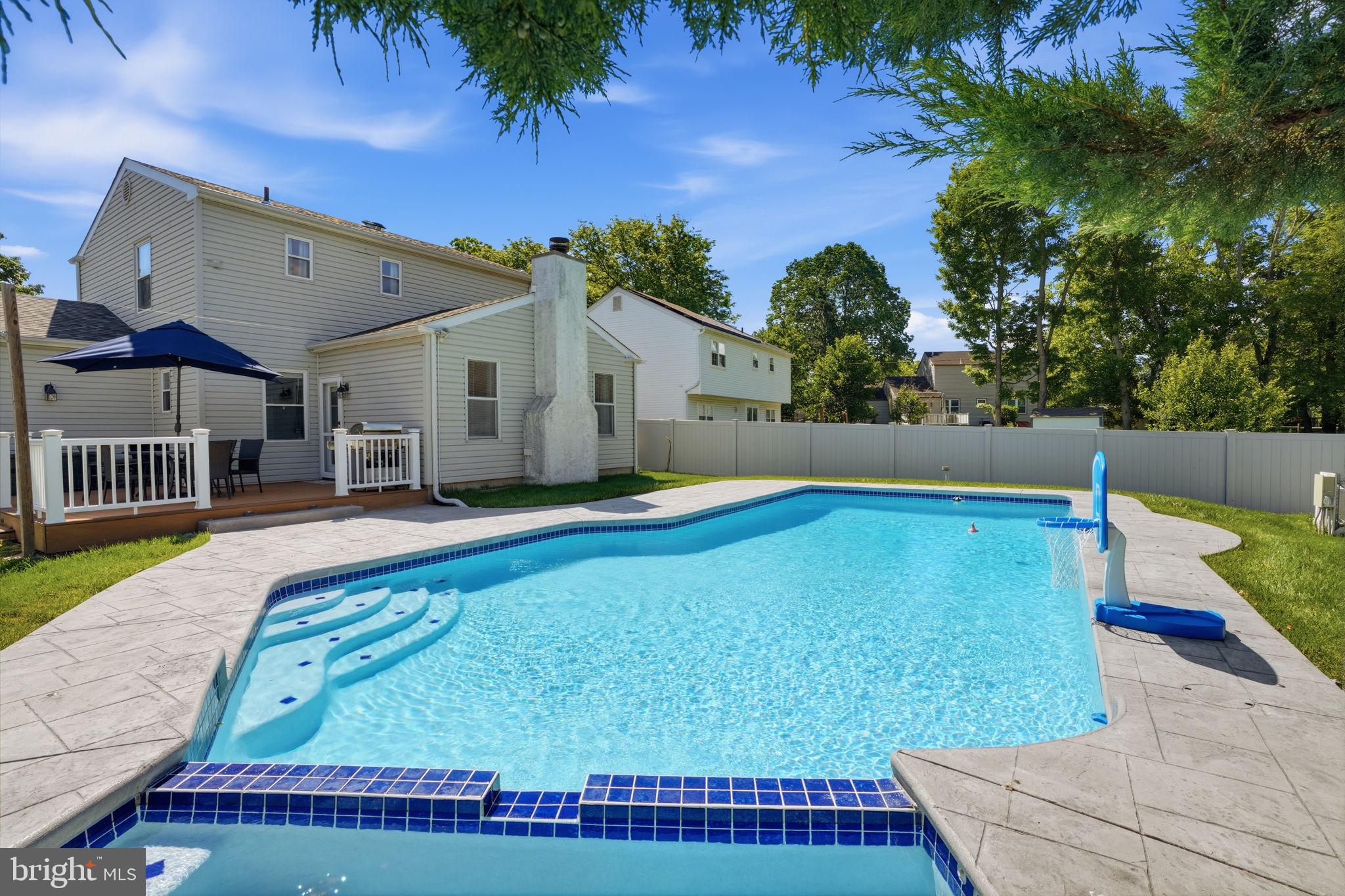 STURBRIDGE - Residential