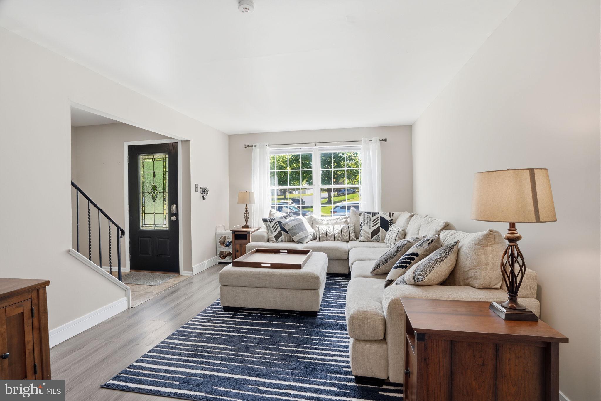 STURBRIDGE - Residential