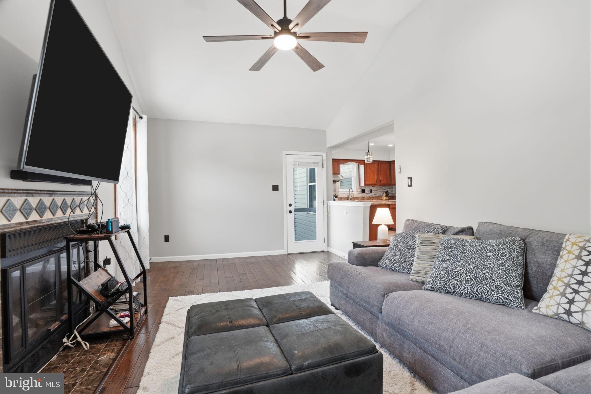 STURBRIDGE - Residential