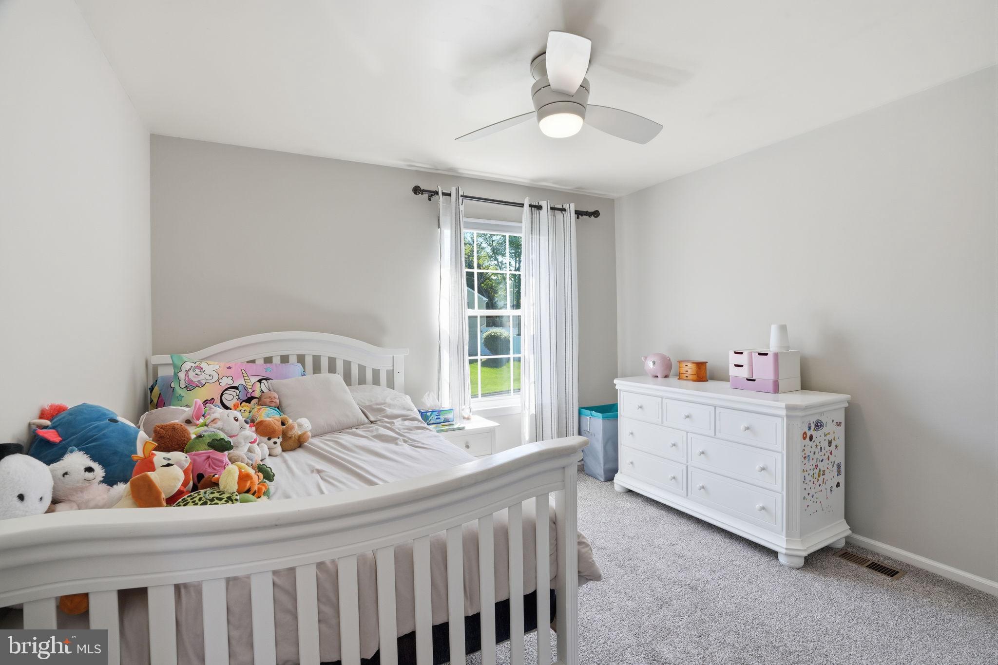 STURBRIDGE - Residential