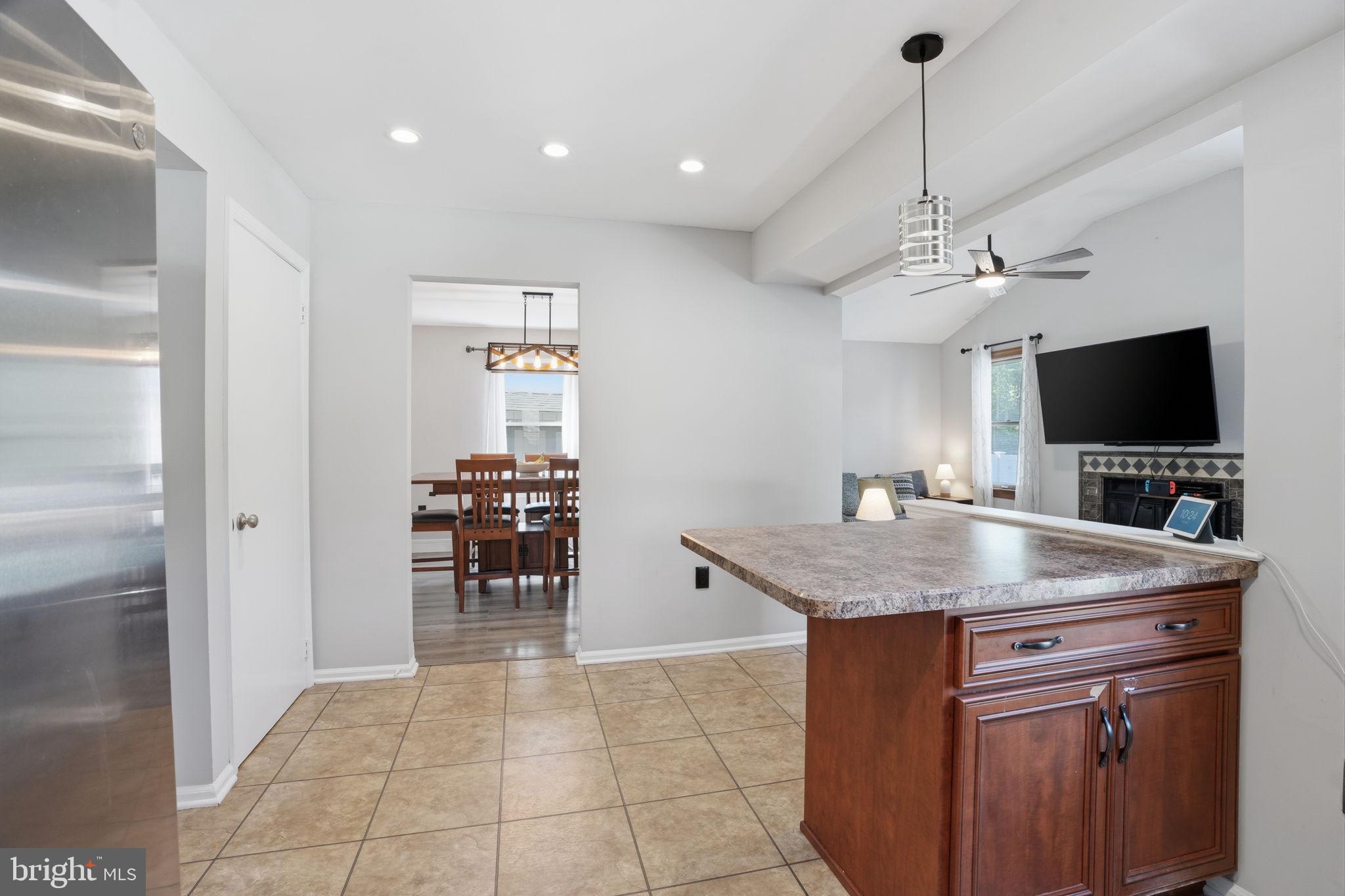 STURBRIDGE - Residential