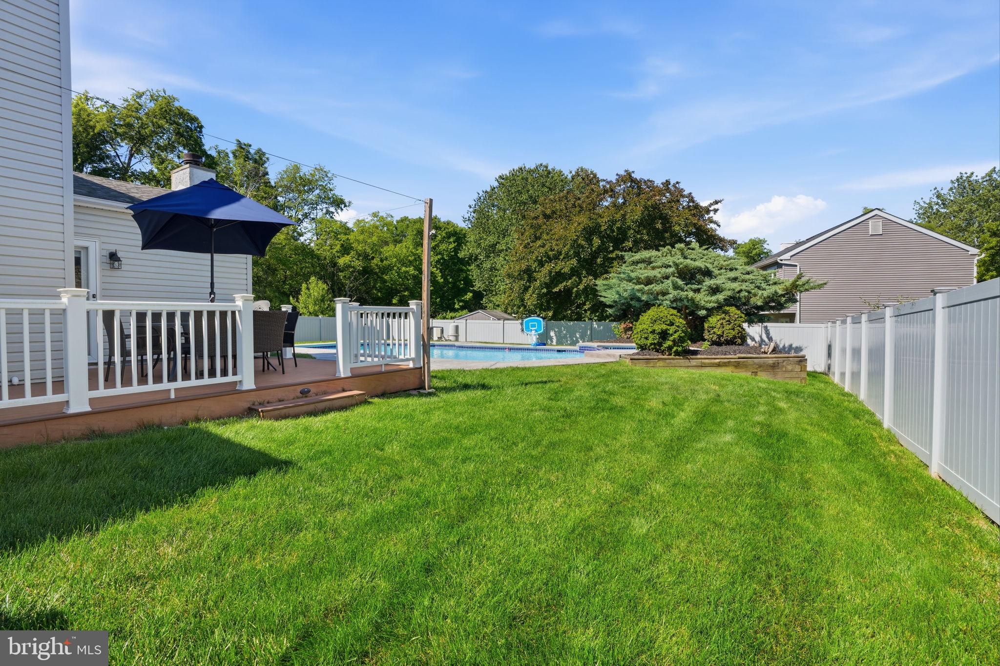 STURBRIDGE - Residential