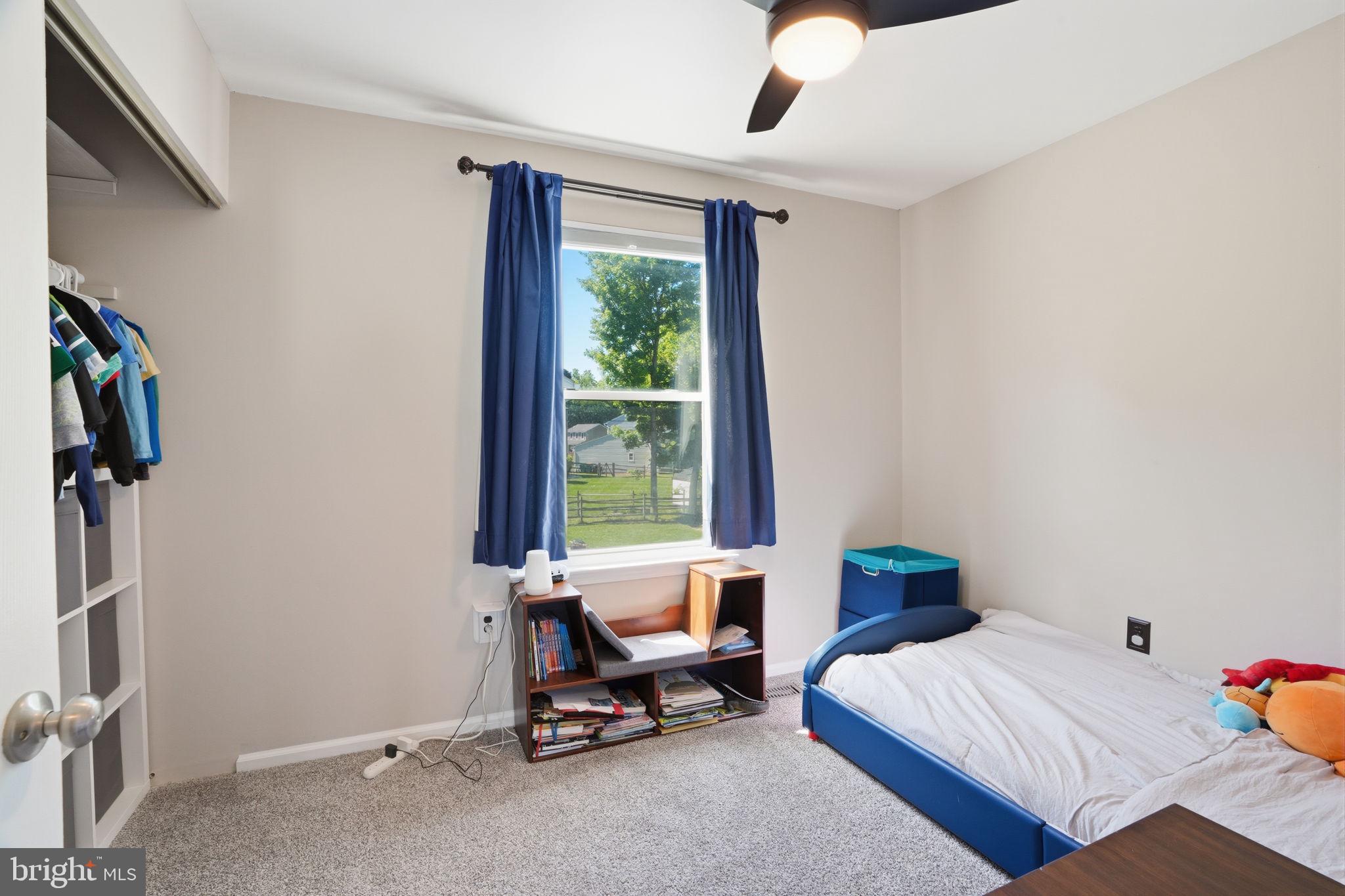 STURBRIDGE - Residential