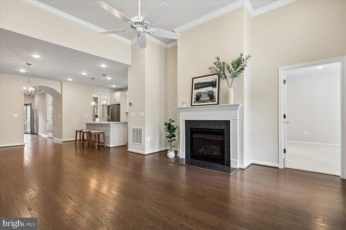 LEXINGTON 7 - Residential