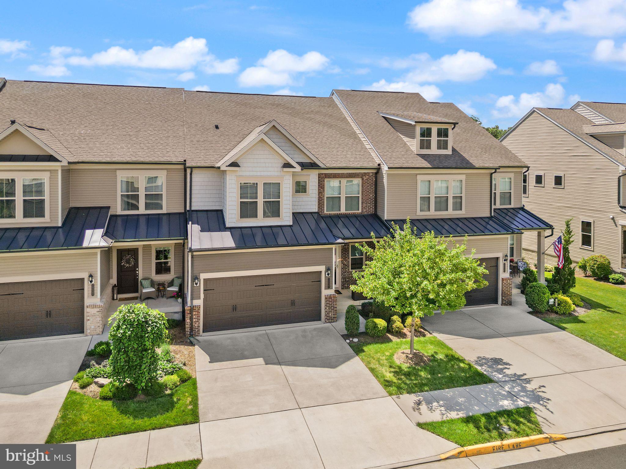 LEXINGTON 7 - Residential