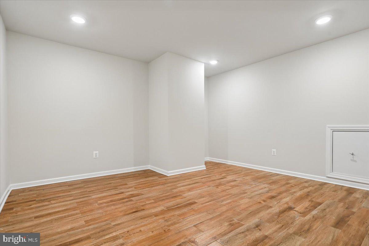 LEXINGTON 7 - Residential