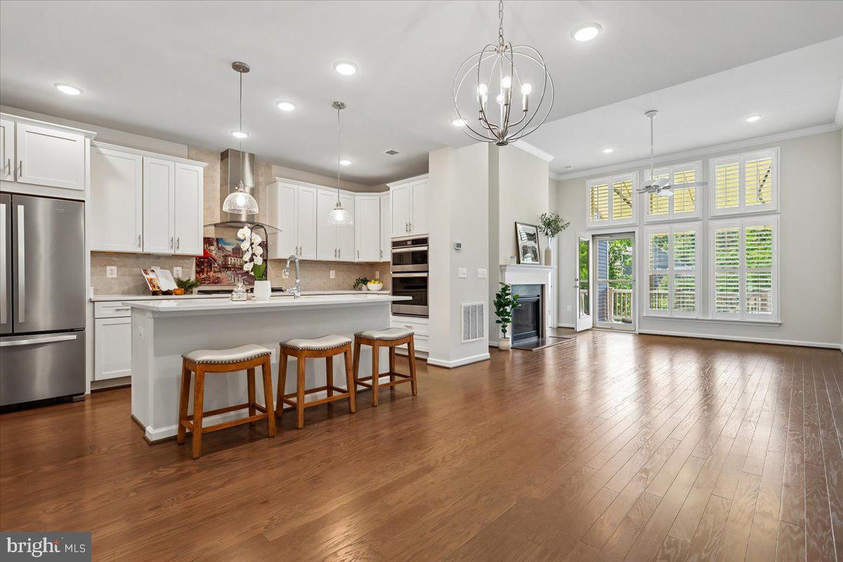 LEXINGTON 7 - Residential
