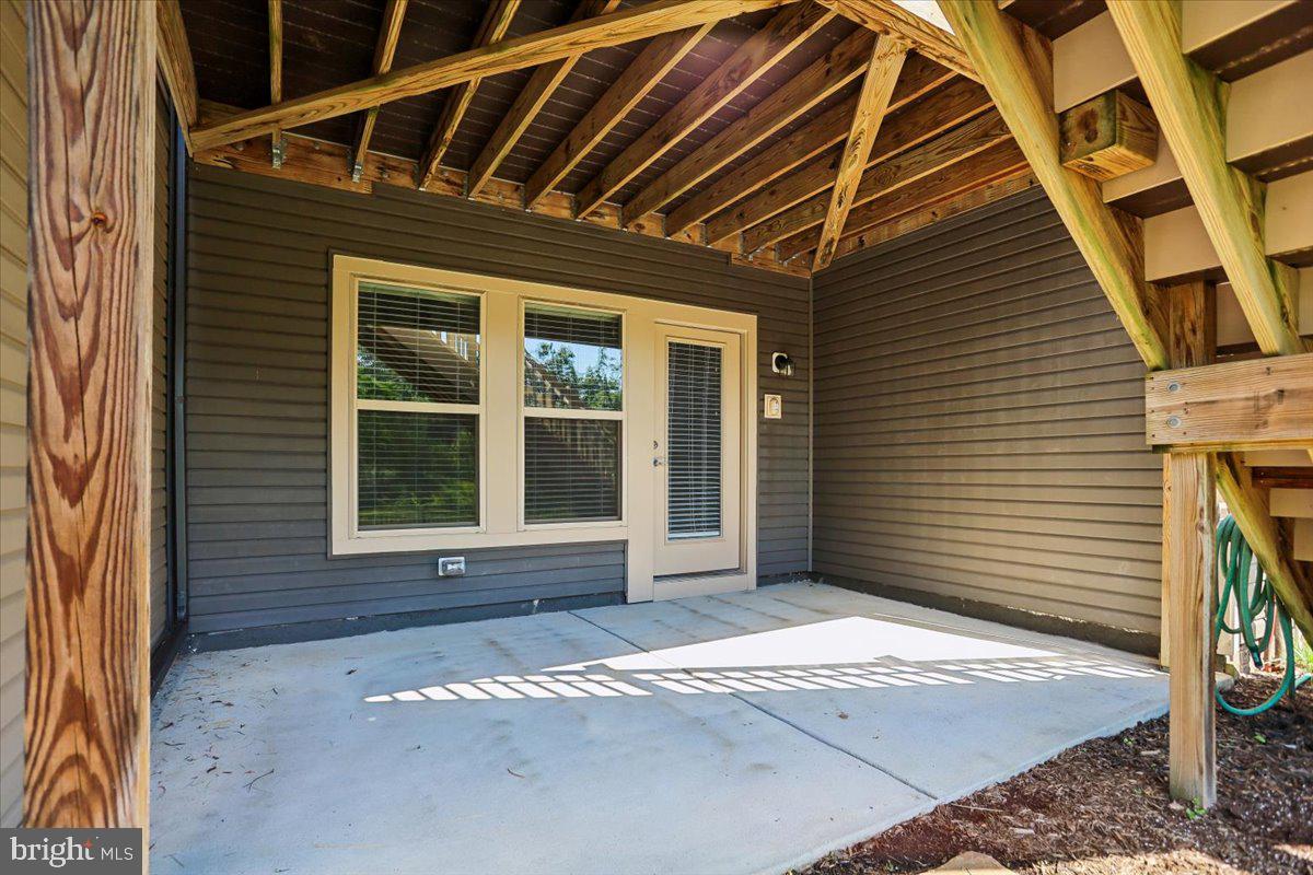 LEXINGTON 7 - Residential