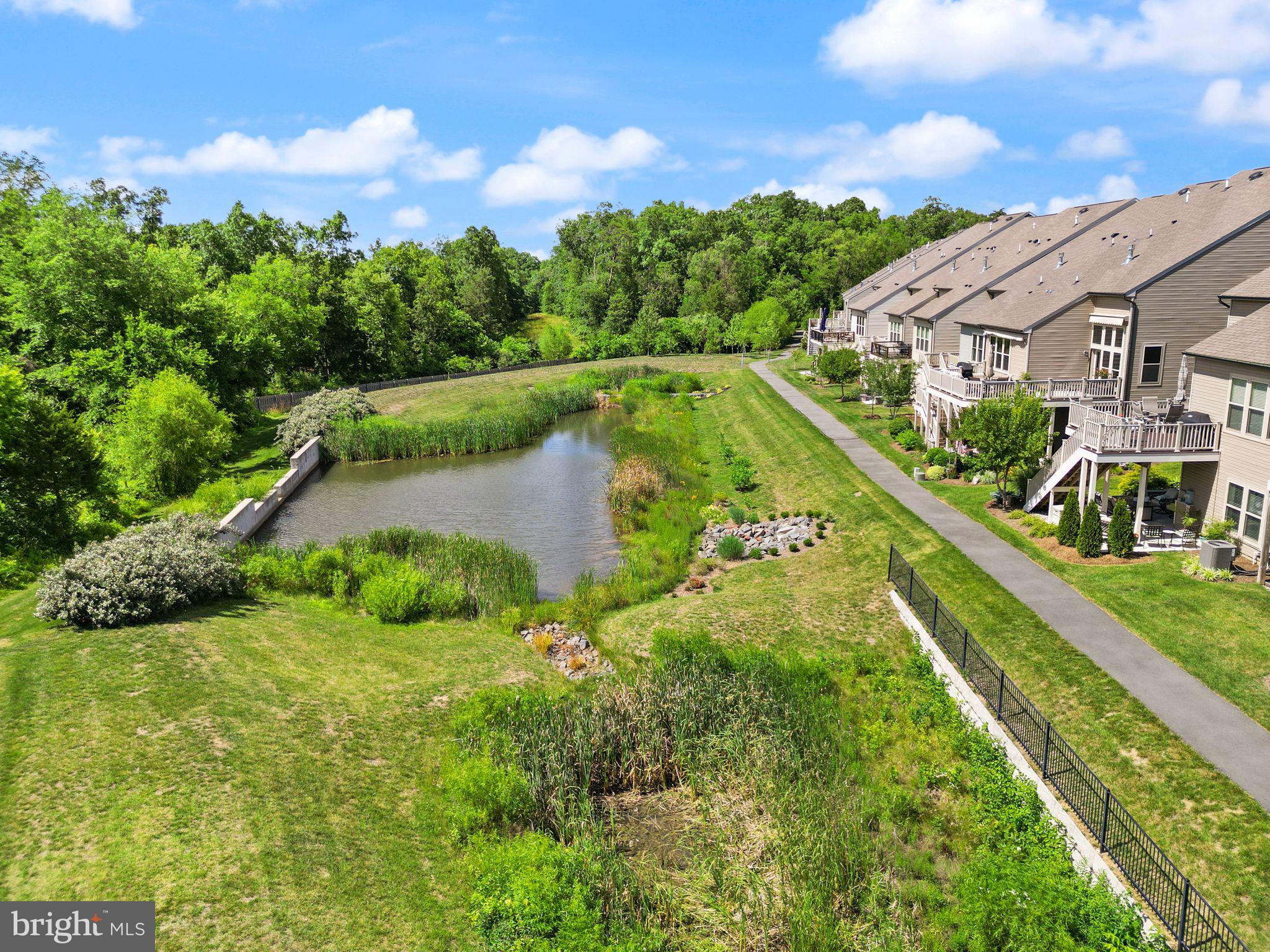 LEXINGTON 7 - Residential