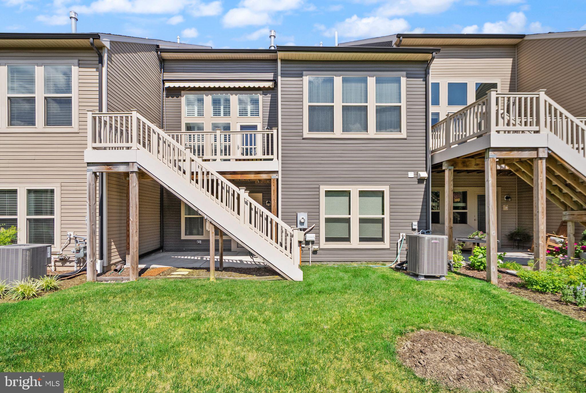 LEXINGTON 7 - Residential