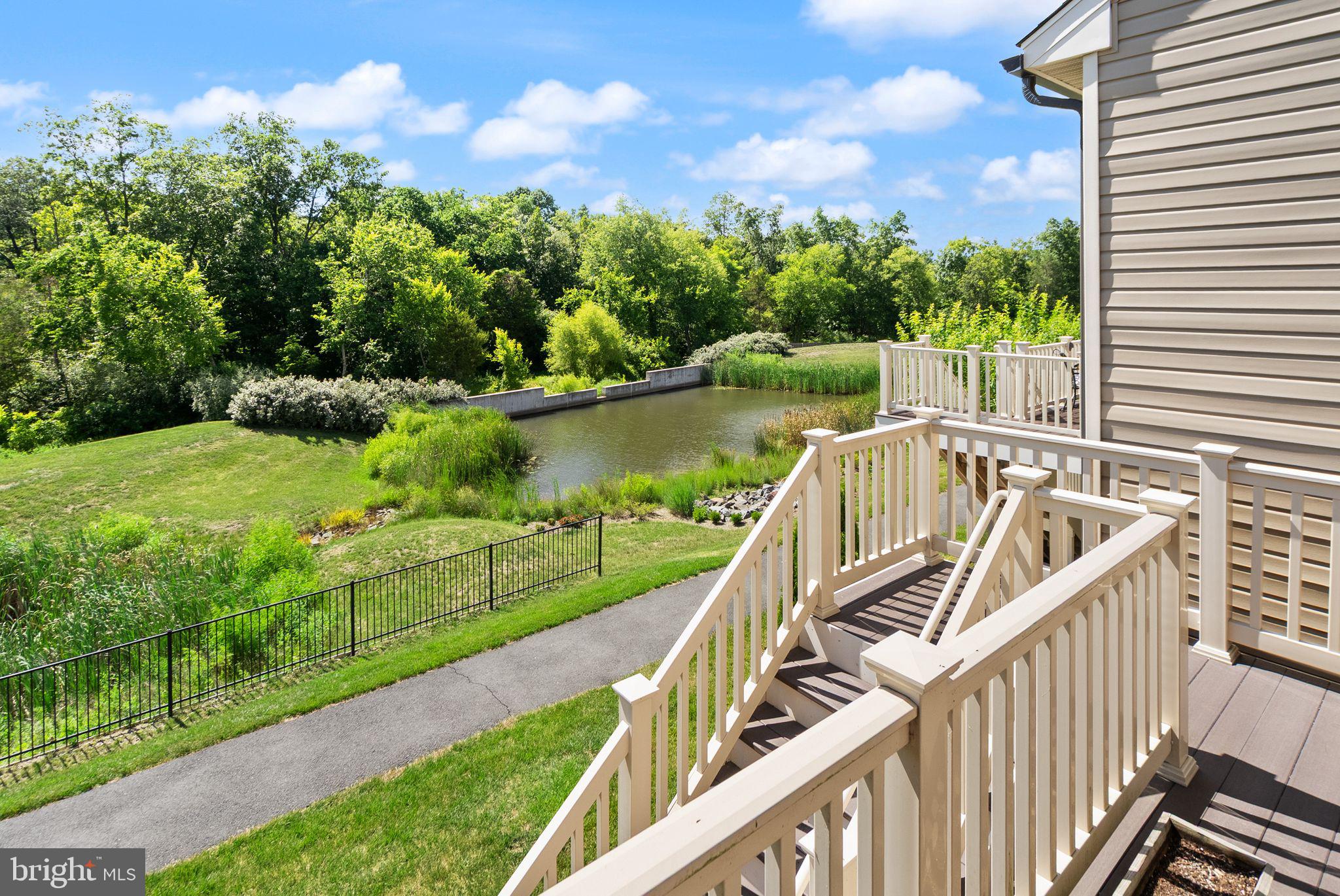 LEXINGTON 7 - Residential