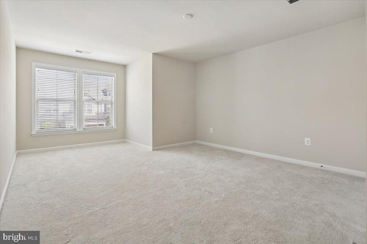 LEXINGTON 7 - Residential