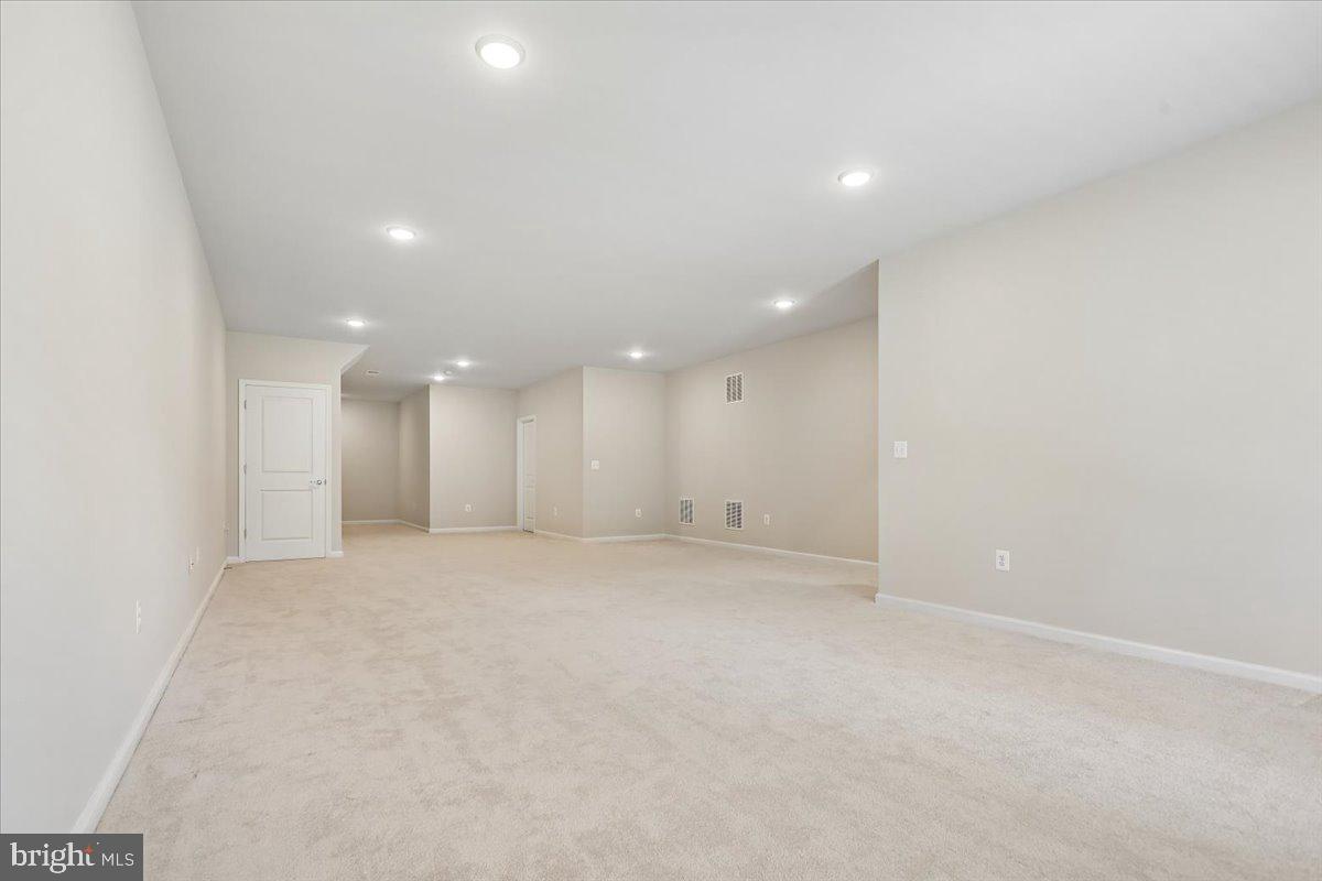 LEXINGTON 7 - Residential