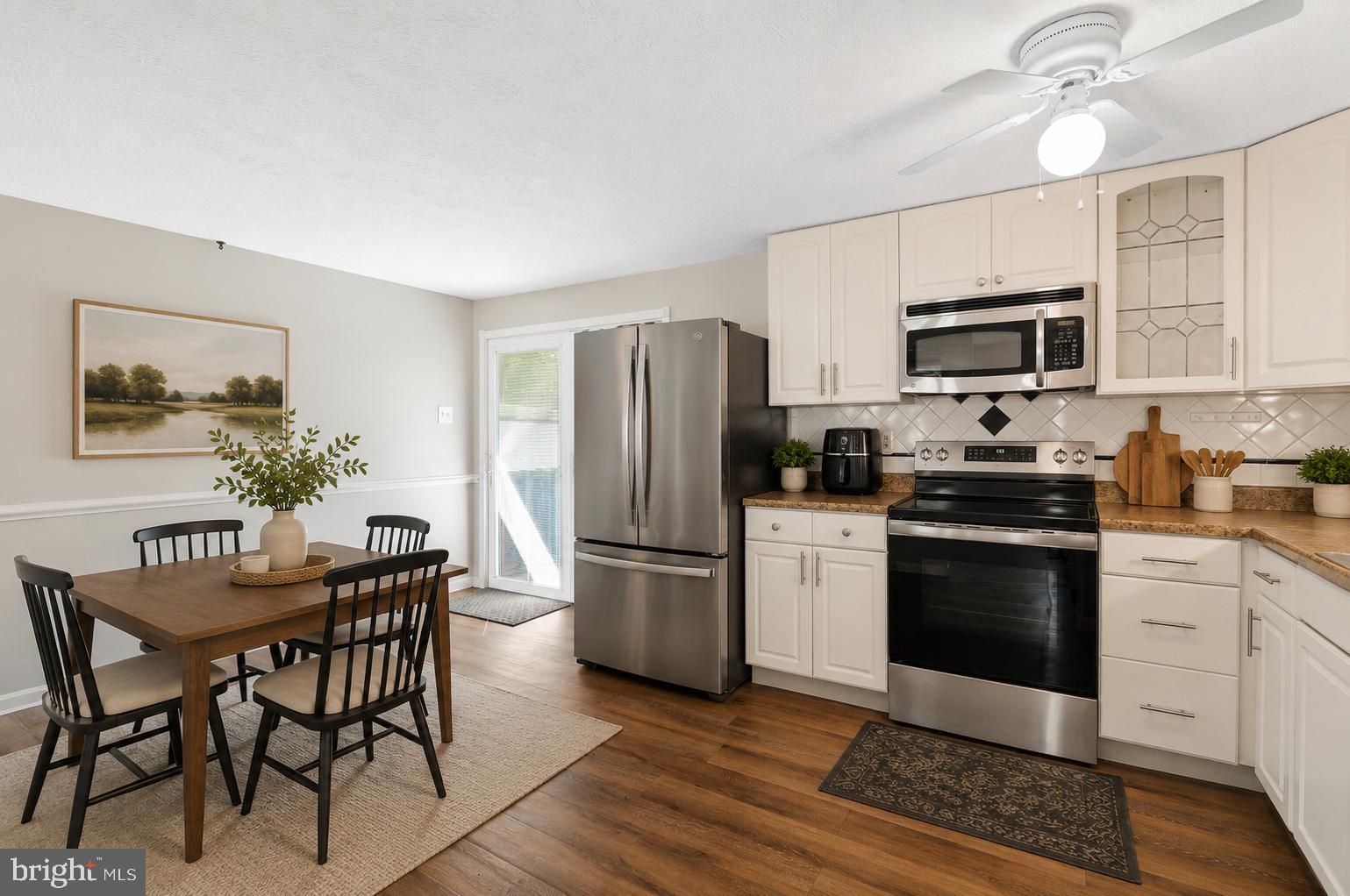 HILLCREST KNOLLS - Residential