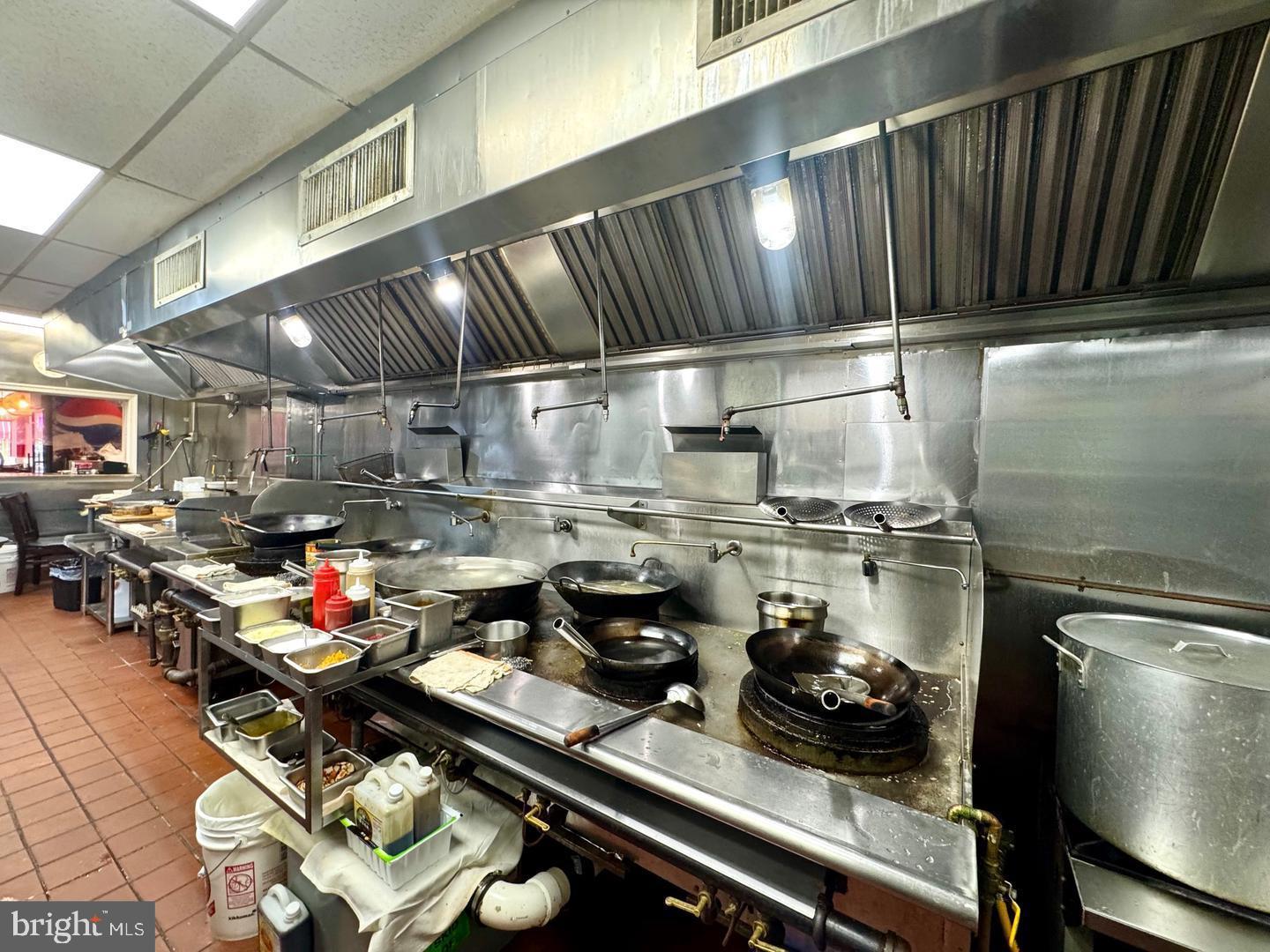 RITTENHOUSE SQUARE - Commercial Sale