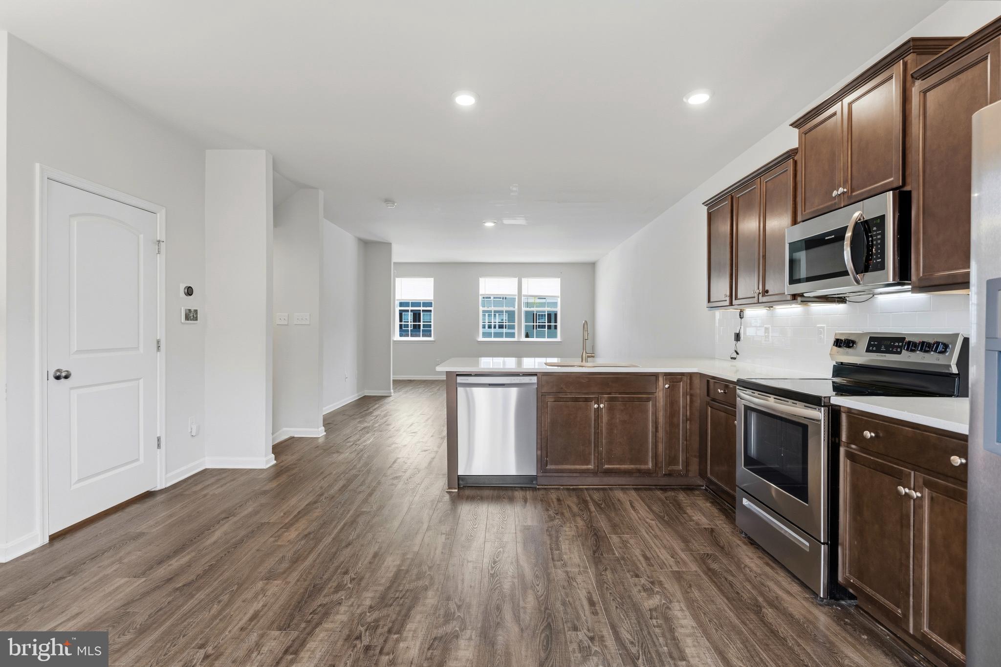 BERKELEY RIDGE - Residential