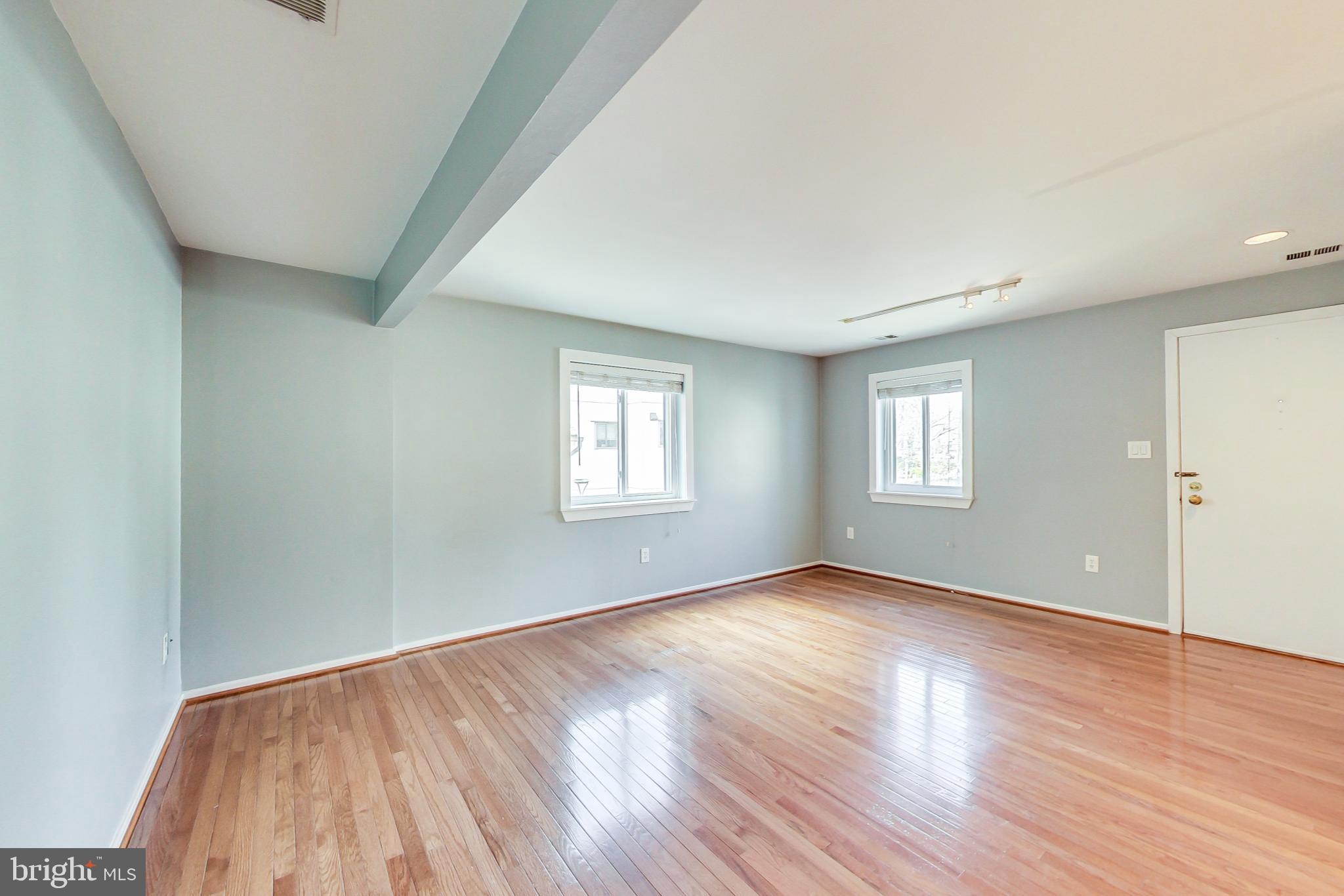 CITY COMMONS - Residential Lease