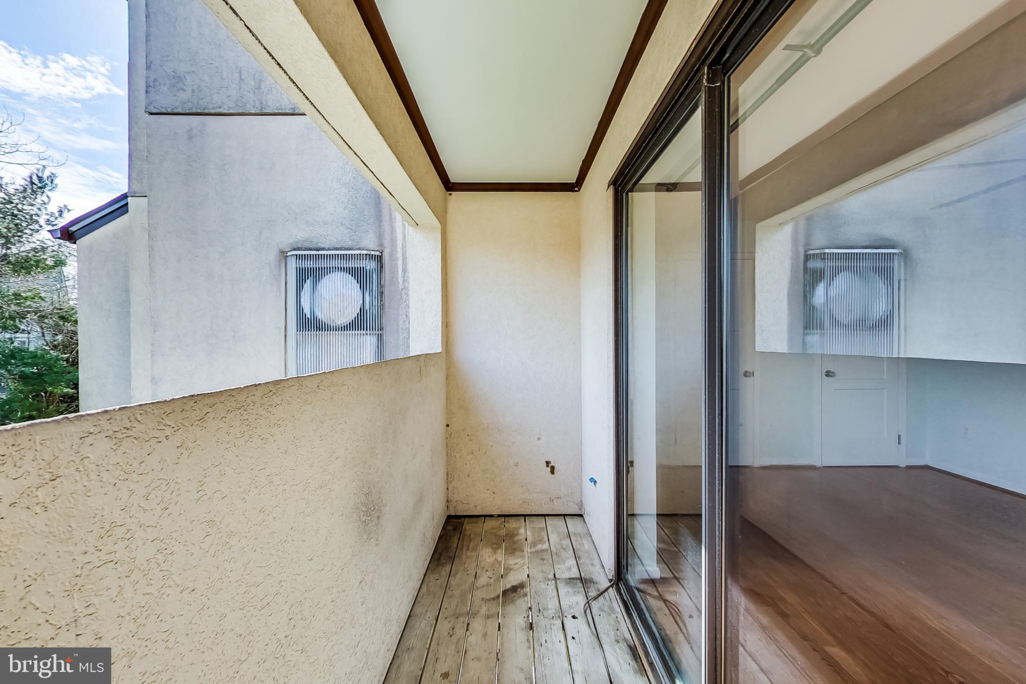 CITY COMMONS - Residential Lease