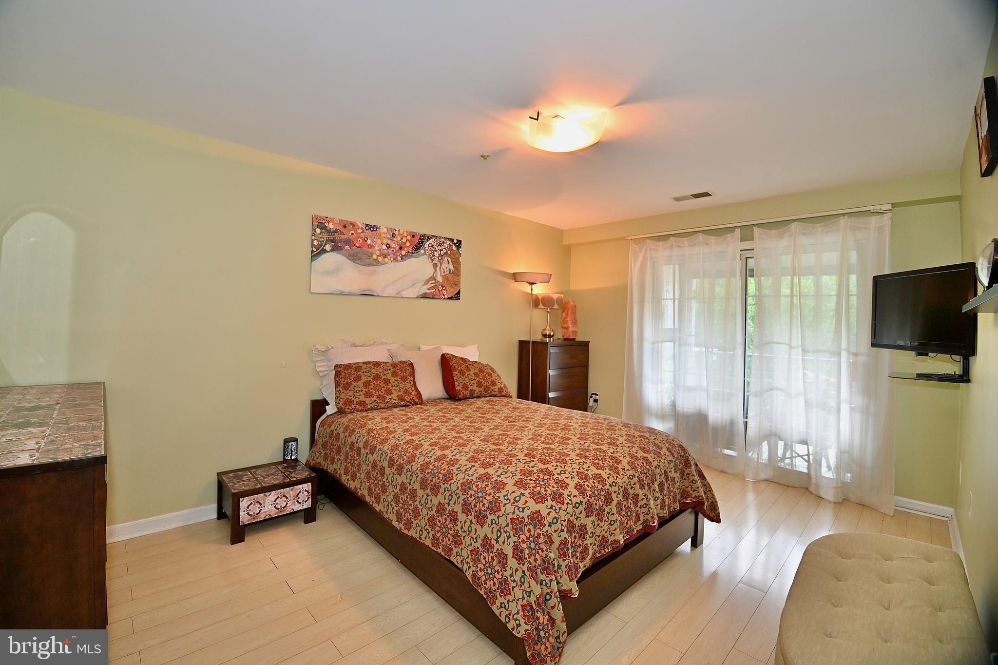 KENTLANDS RIDGE - Residential