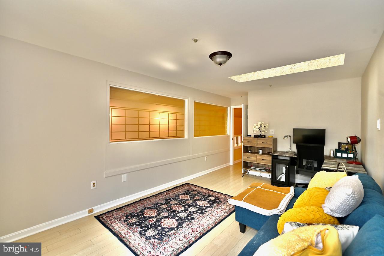 KENTLANDS RIDGE - Residential