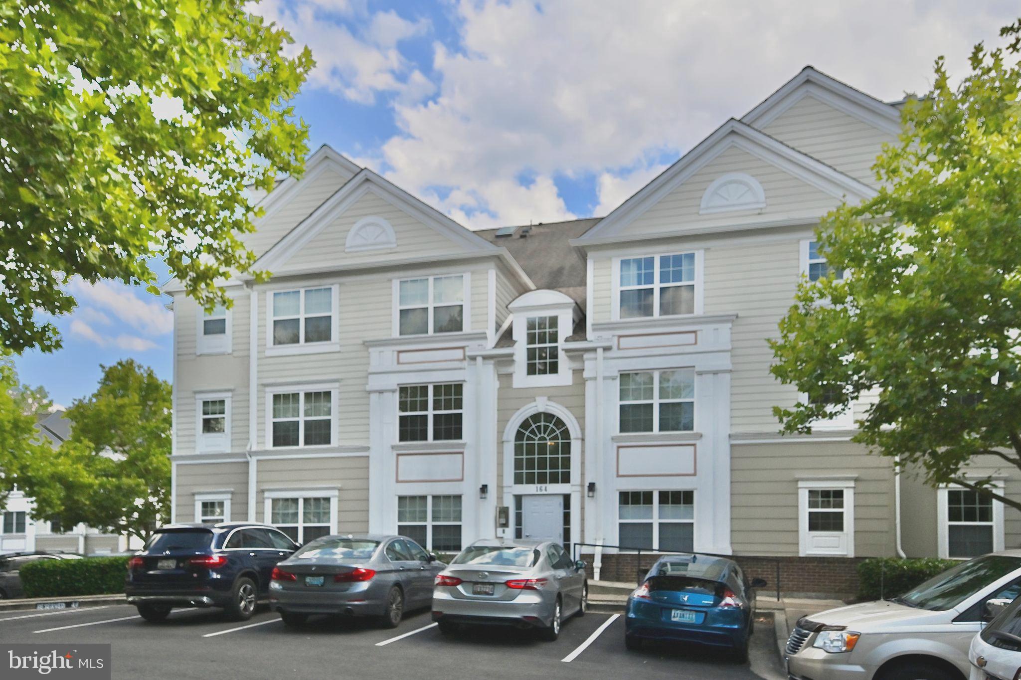 KENTLANDS RIDGE - Residential