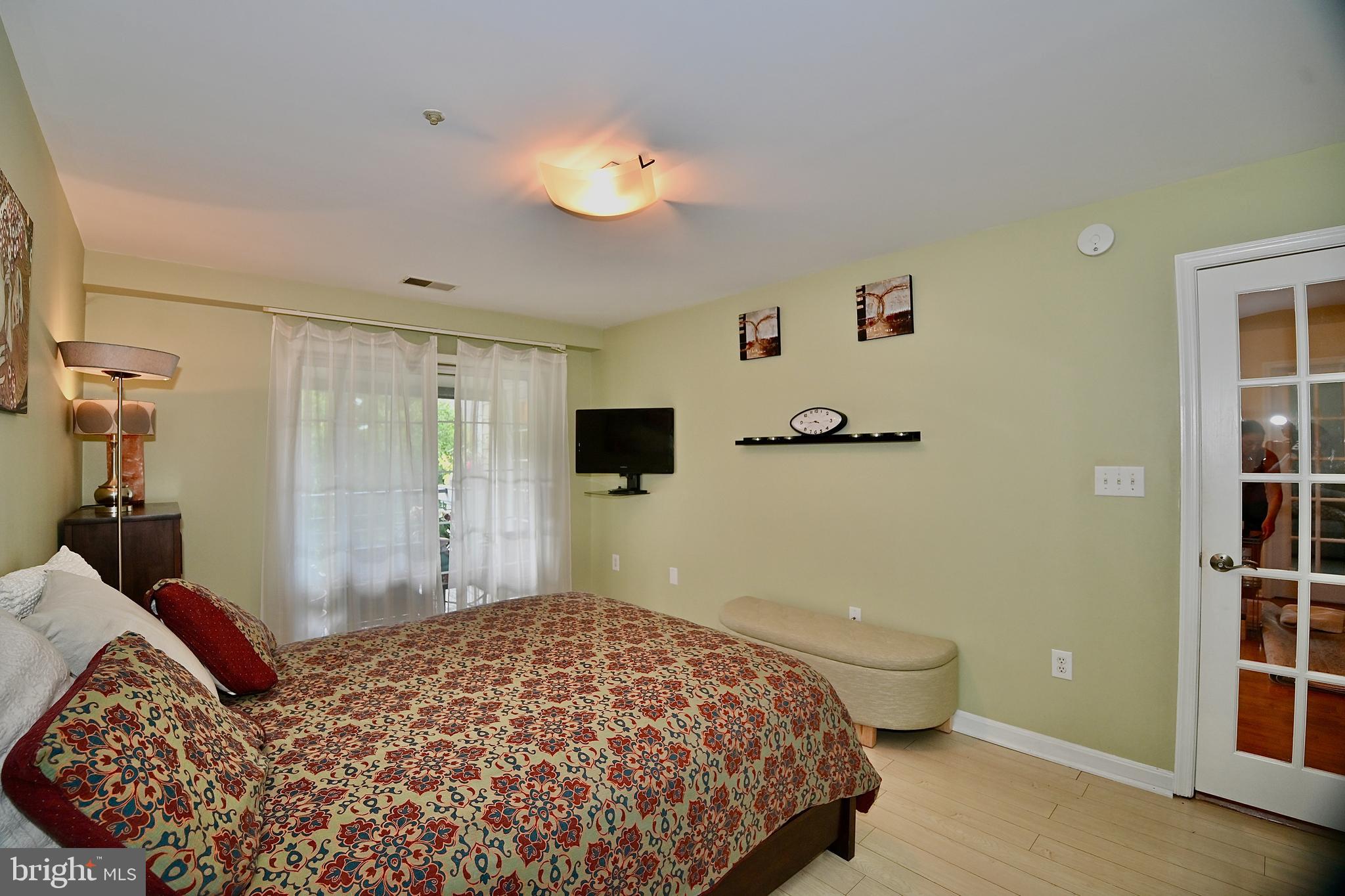 KENTLANDS RIDGE - Residential