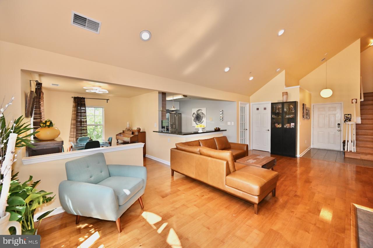 KENTLANDS RIDGE - Residential