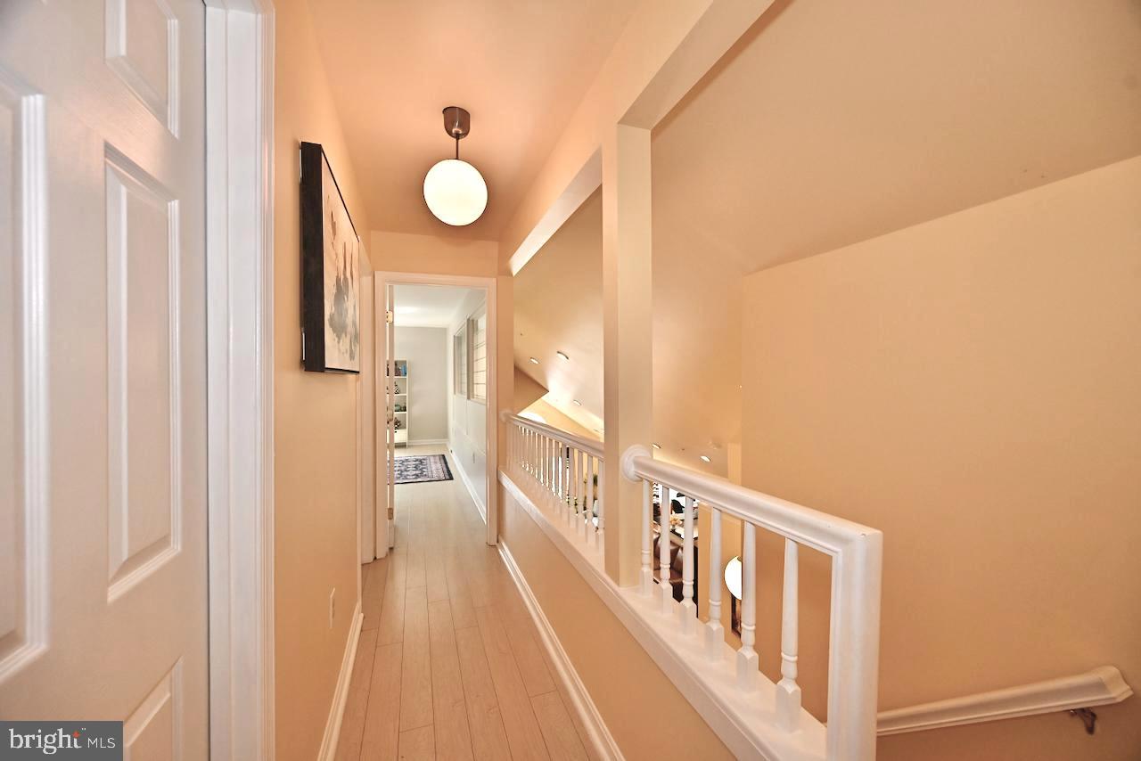 KENTLANDS RIDGE - Residential
