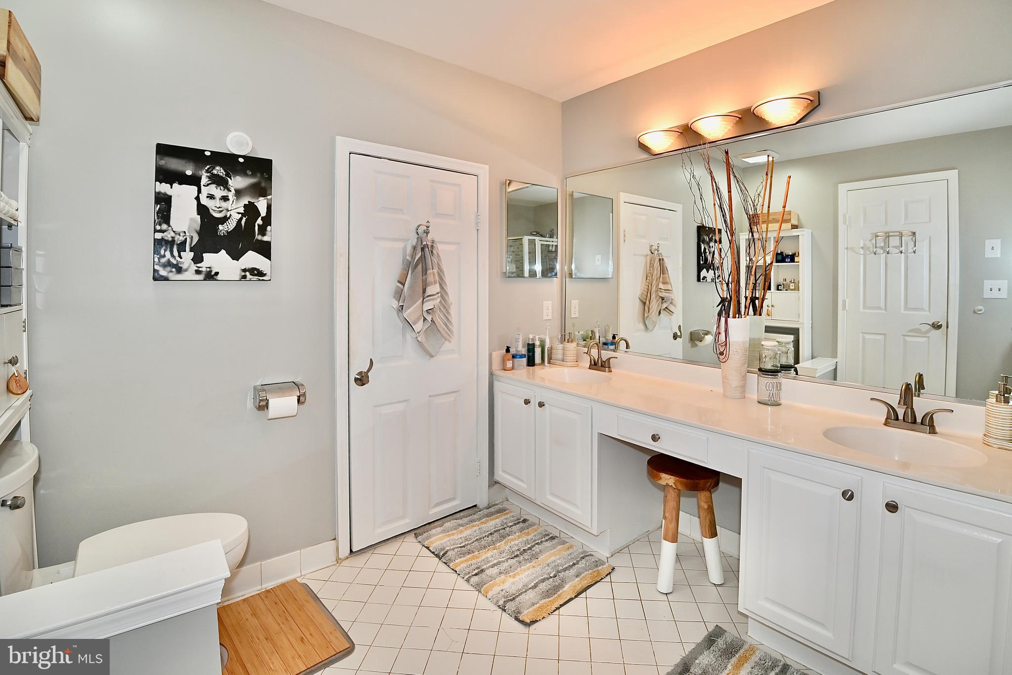 KENTLANDS RIDGE - Residential