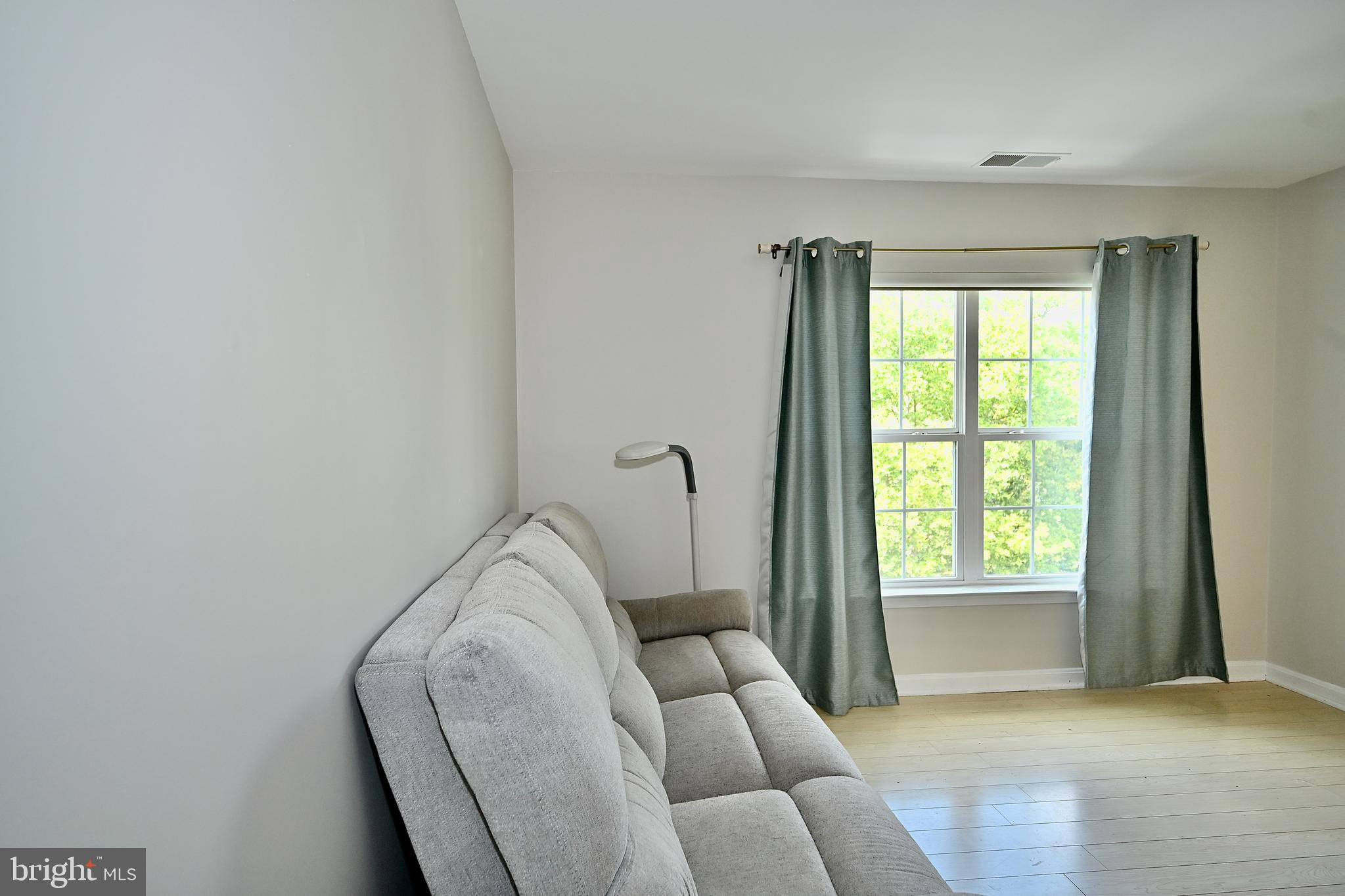 KENTLANDS RIDGE - Residential