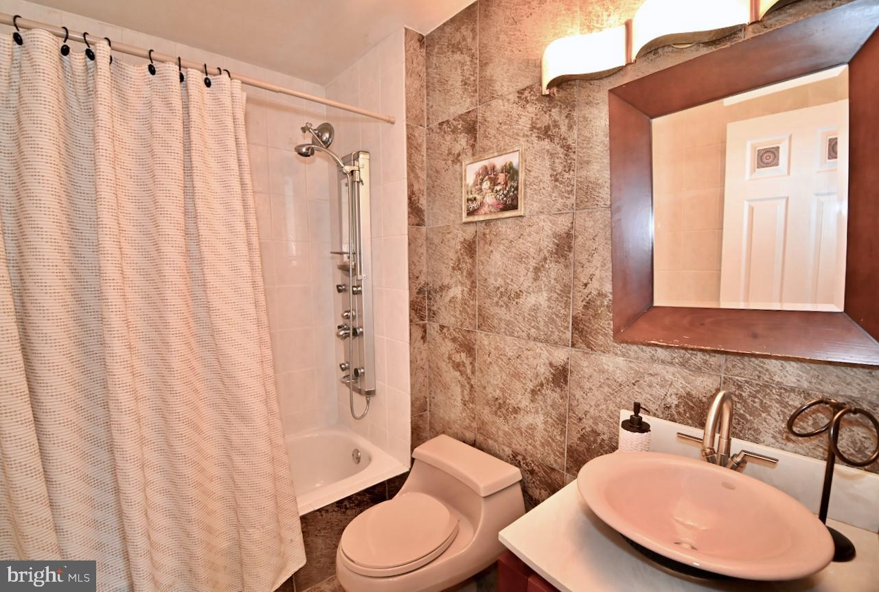 KENTLANDS RIDGE - Residential