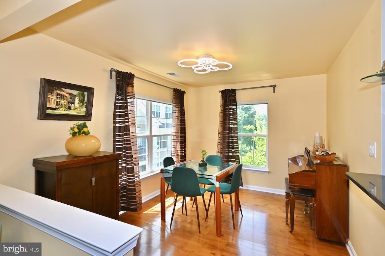 KENTLANDS RIDGE - Residential