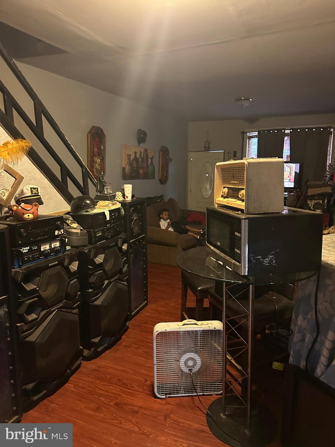 954 Sq Ft Row Home - 3 Bedrooms -1,057 sq ft lot size. Turn key row home in Kensington - rented for $1,100 per month (month-to-month tenant). Situated in a good spot not far off of Kensington & Somerset St. Rapidly developing area. Taxes are cheap, good buy & hold property, cash flowing. Schedule your appointment today!