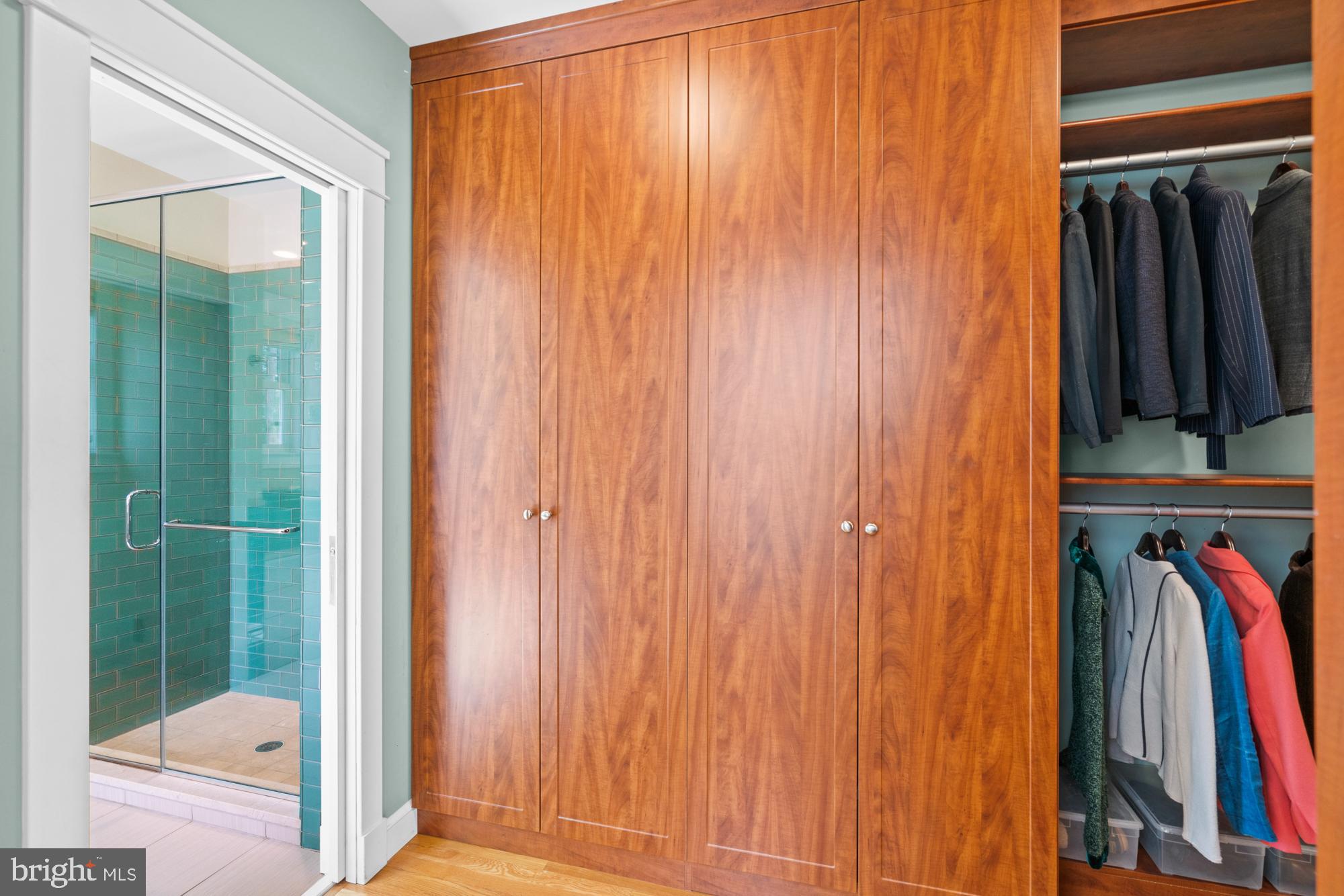 CHEVY CHASE VILLAGE - Residential