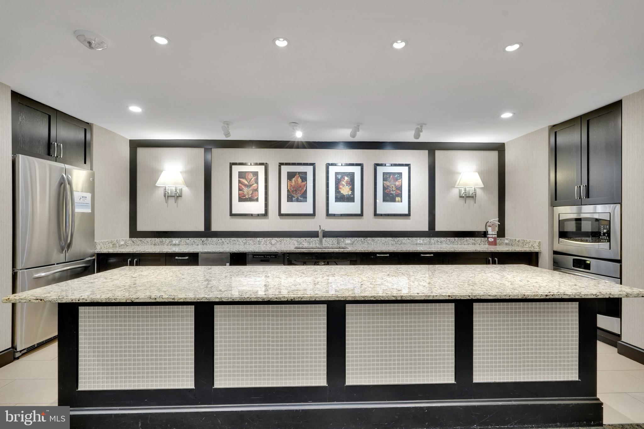 THE ELIZABETH - Residential