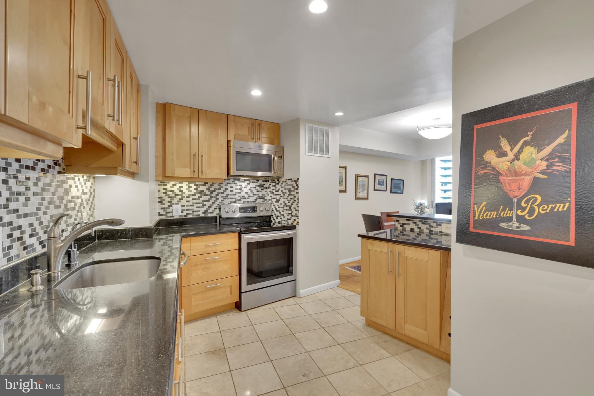 THE ELIZABETH - Residential