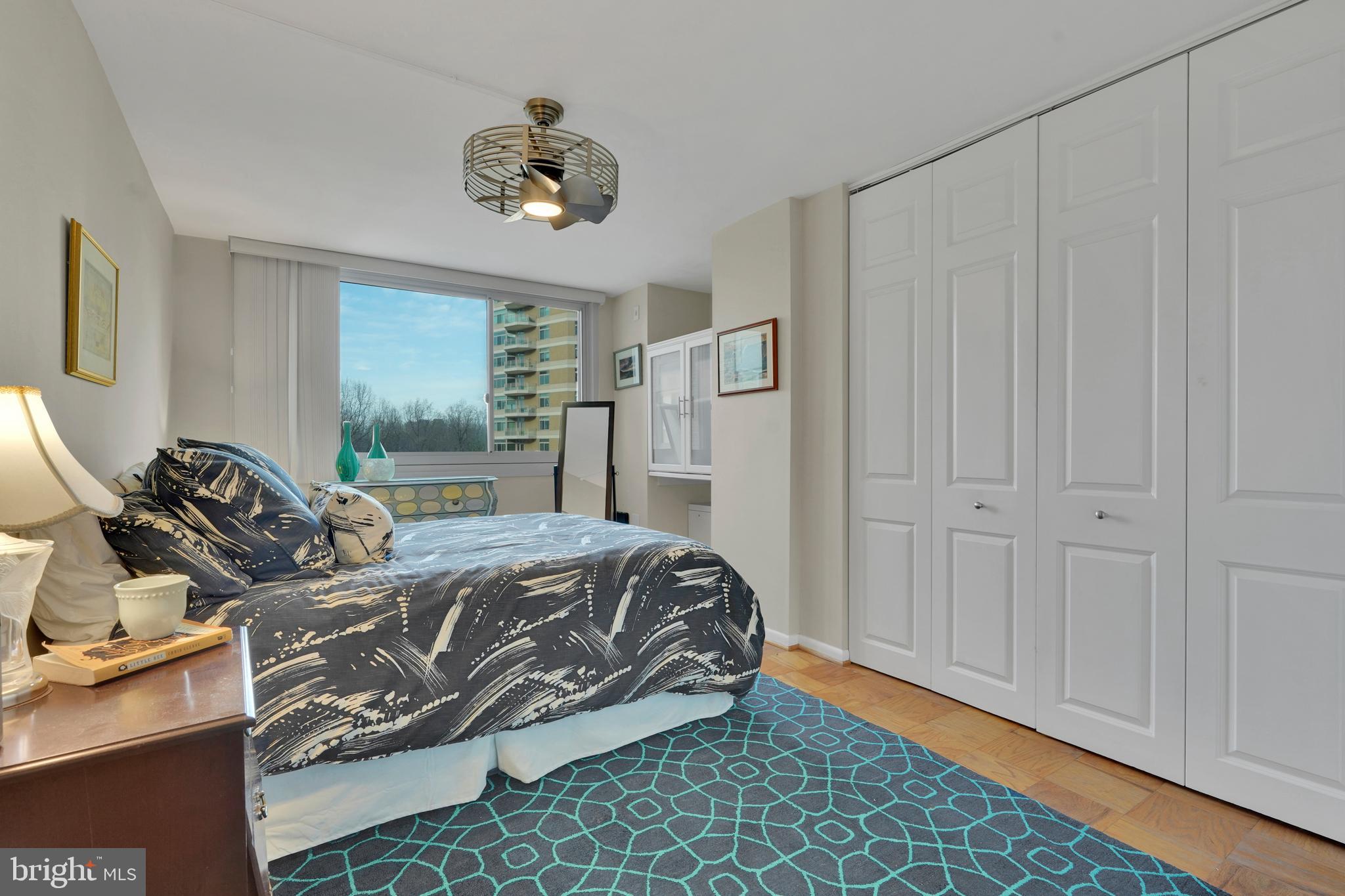THE ELIZABETH - Residential