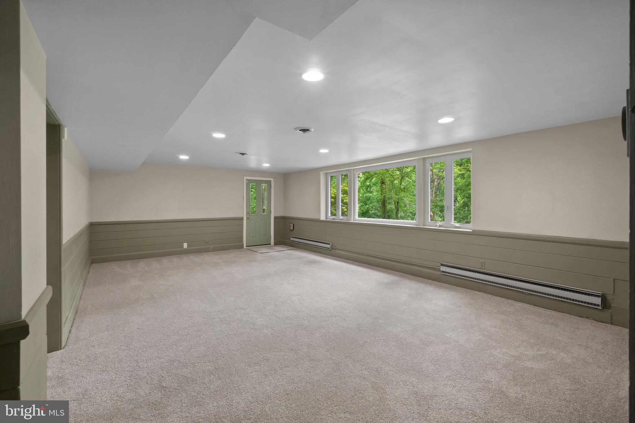 MOUNT WASHINGTON - Residential