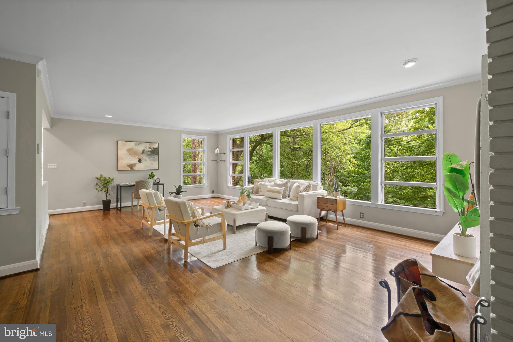 MOUNT WASHINGTON - Residential