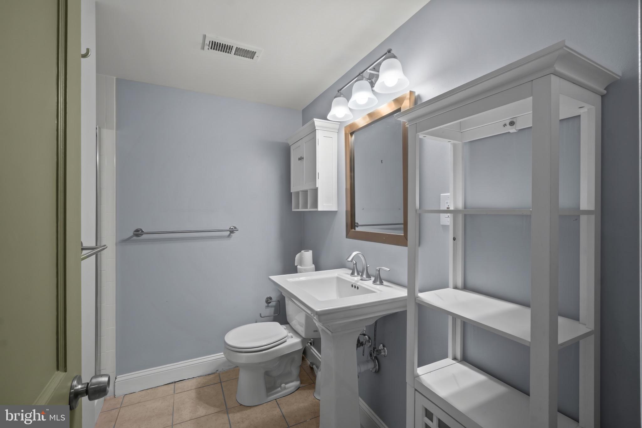 MOUNT WASHINGTON - Residential