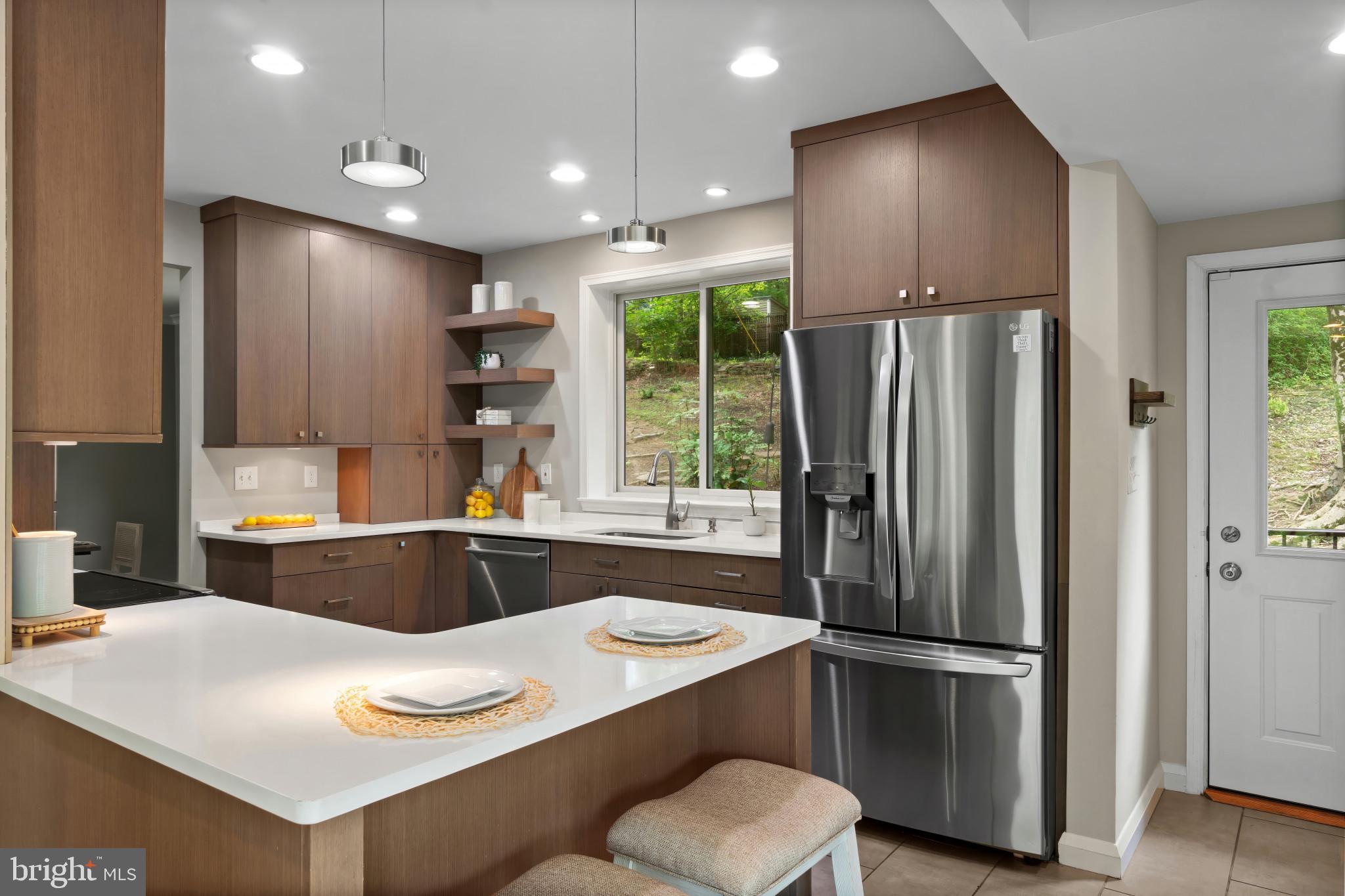 MOUNT WASHINGTON - Residential