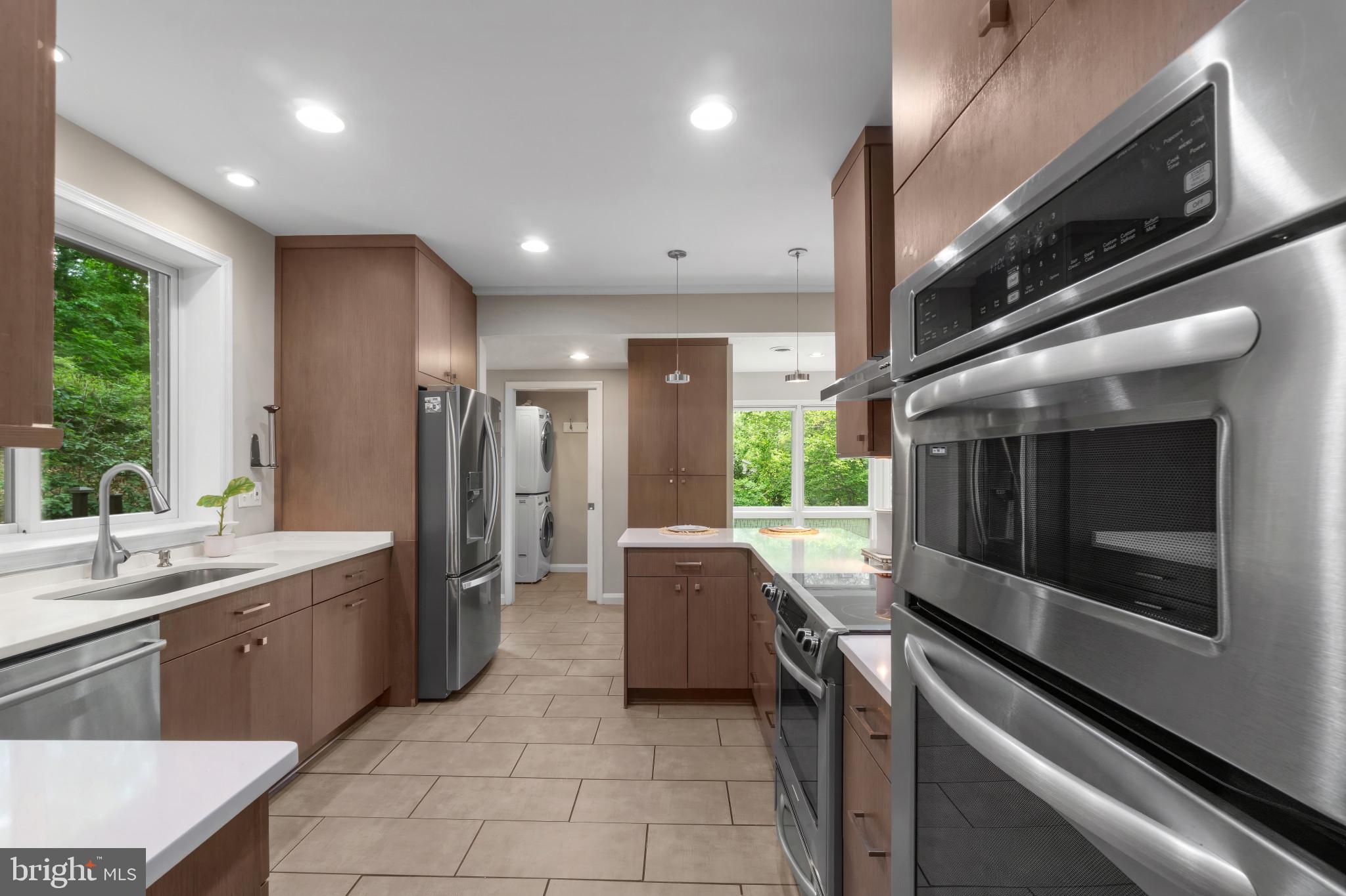 MOUNT WASHINGTON - Residential