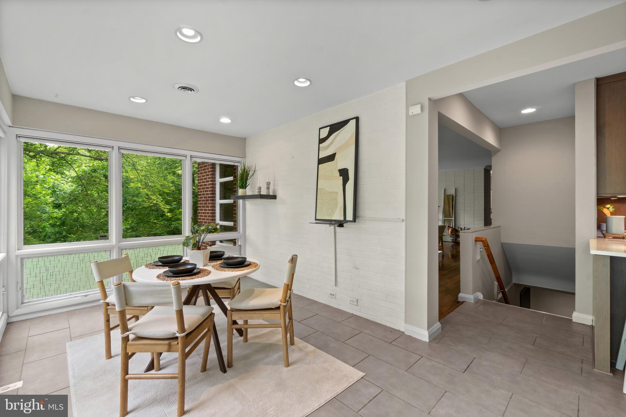 MOUNT WASHINGTON - Residential