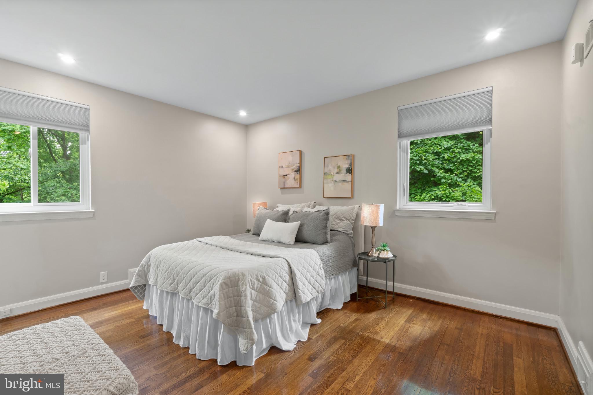 MOUNT WASHINGTON - Residential