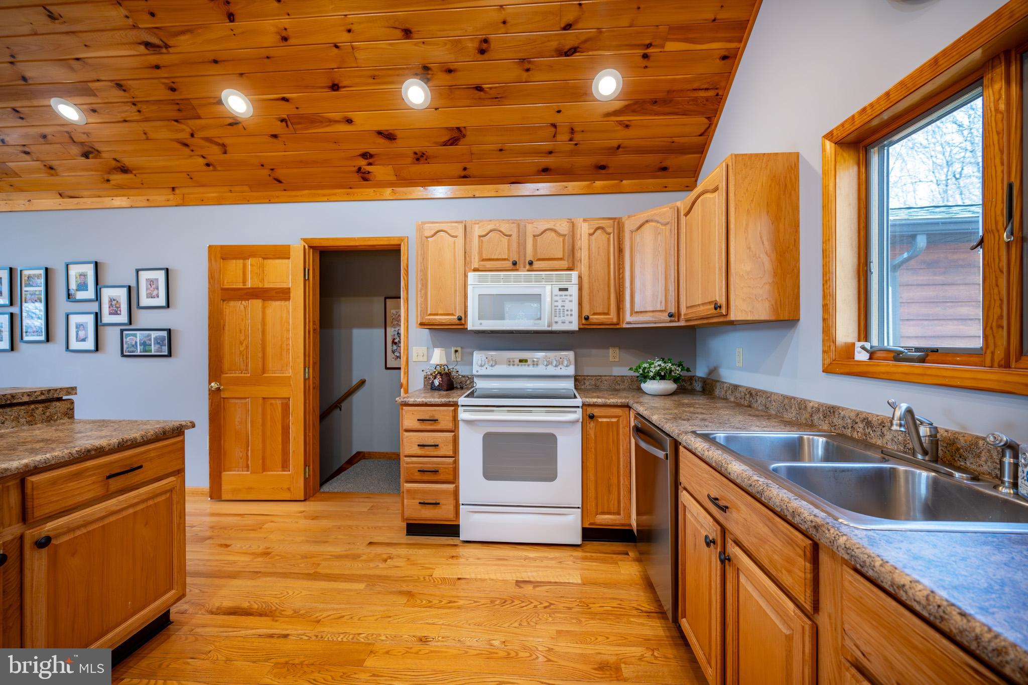 SUN VIEW HEIGHTS - Residential