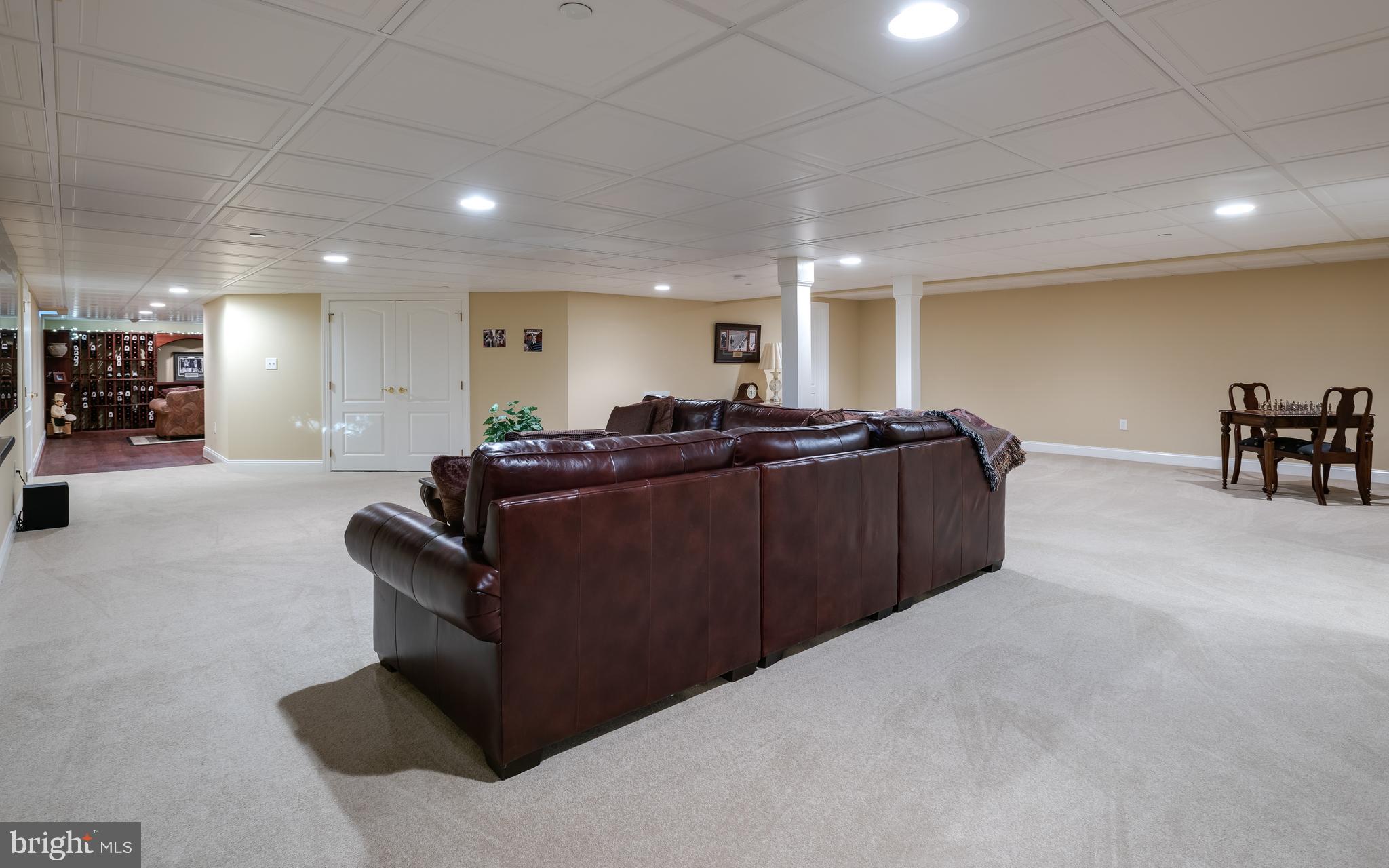 SPRINGTON PT ESTS - Residential