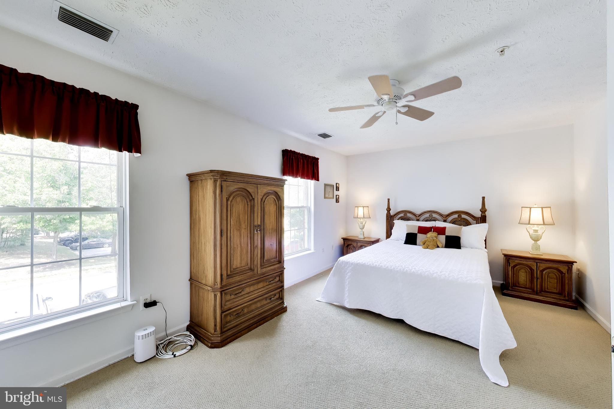 PINEY ORCHARD - Residential