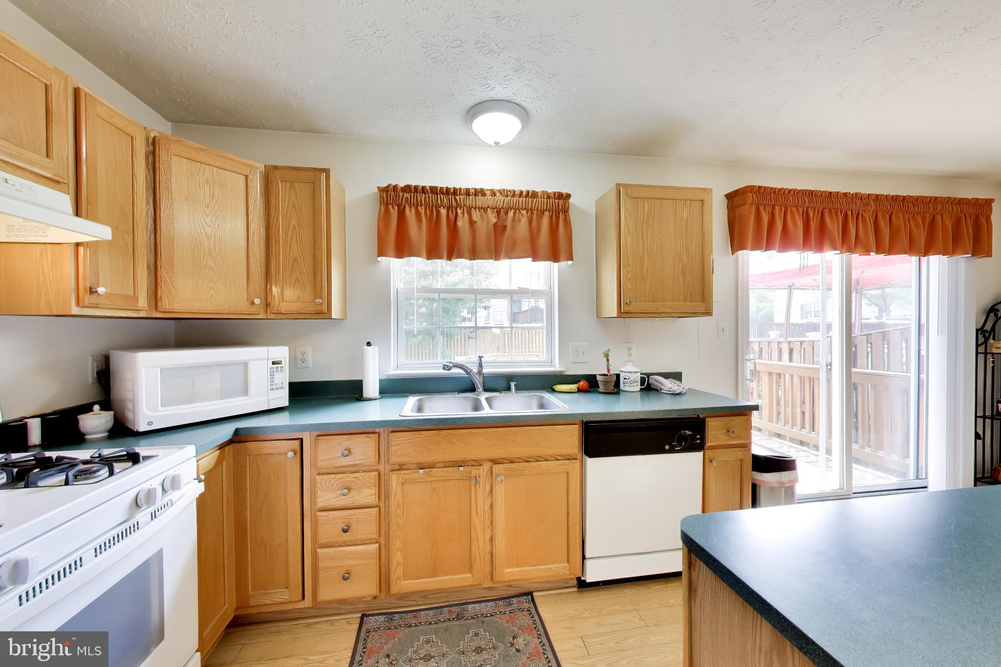 PINEY ORCHARD - Residential